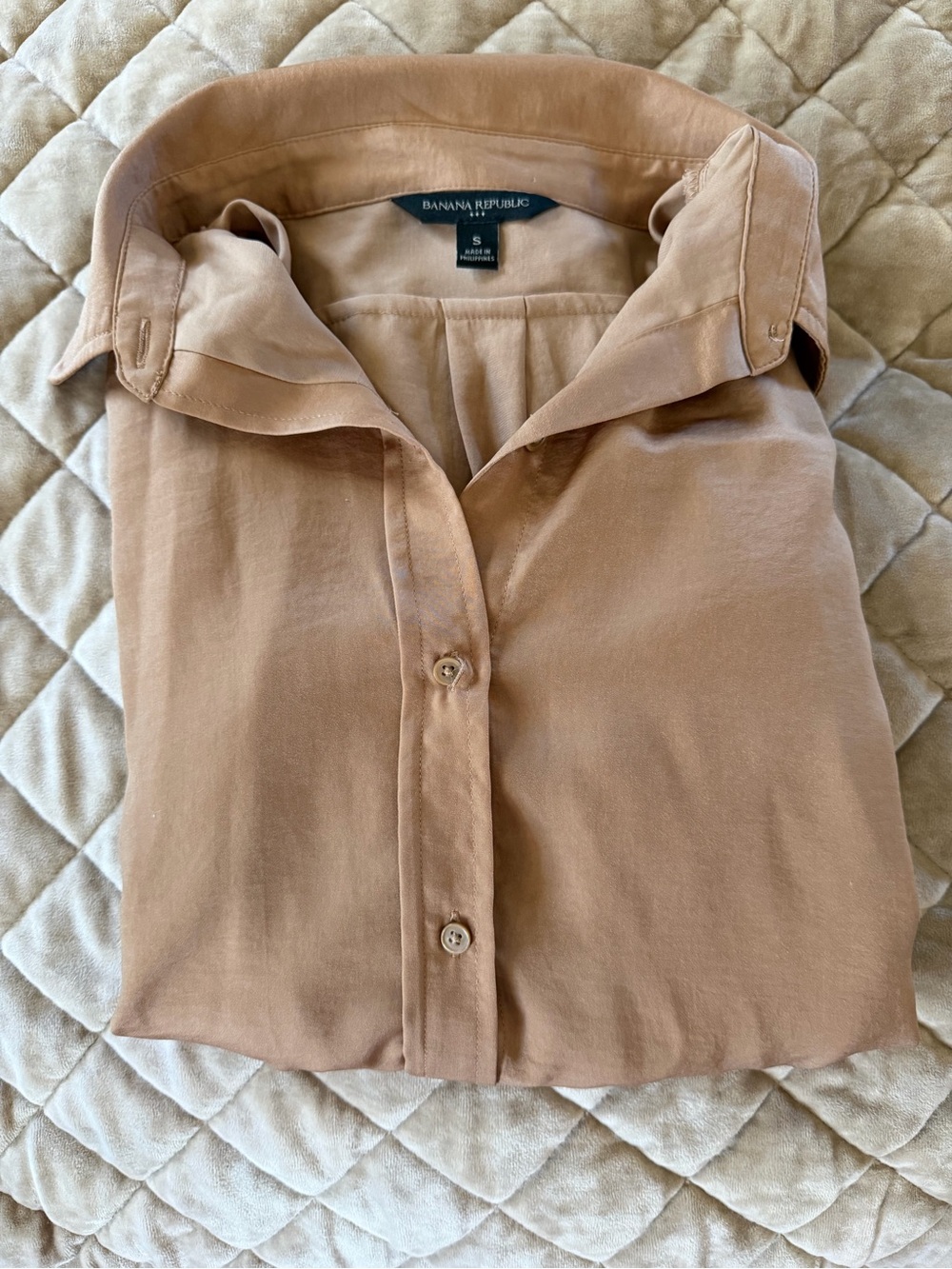 Banana Republic women’s Button-Down Shirt in Camel Tan
